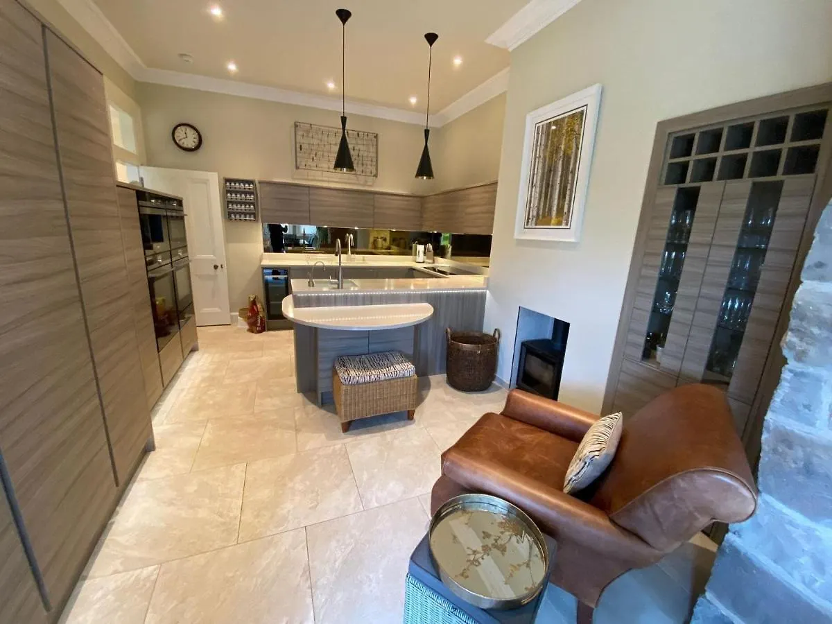 אדינבורו Braid Rd Stunning Villa בריטניה